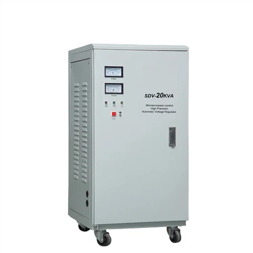 What is the influence of voltage fluctuations on Servo Motor Type AVR?